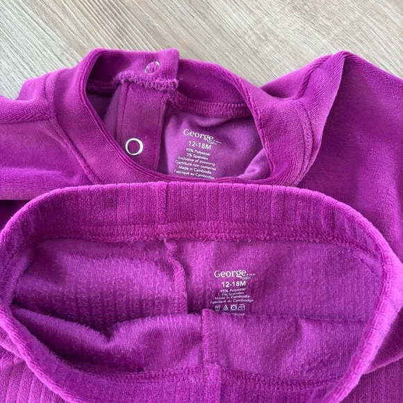 Purple Ruffle Sleeve Velvet Set - Picture 3 of 3